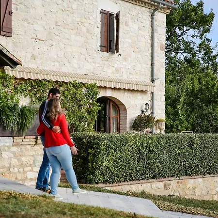 Les Hauts De Bed and breakfast Broze