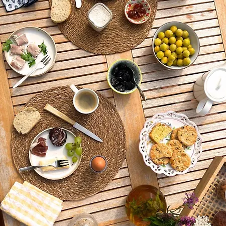 Bed & Breakfast Les Hauts De Broze